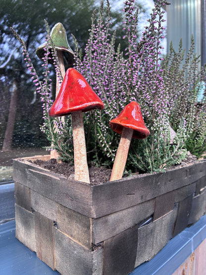 Pomarańczowe ceramiczne grzybki do ogrodu lub doniczki -zestaw 2 sztuk