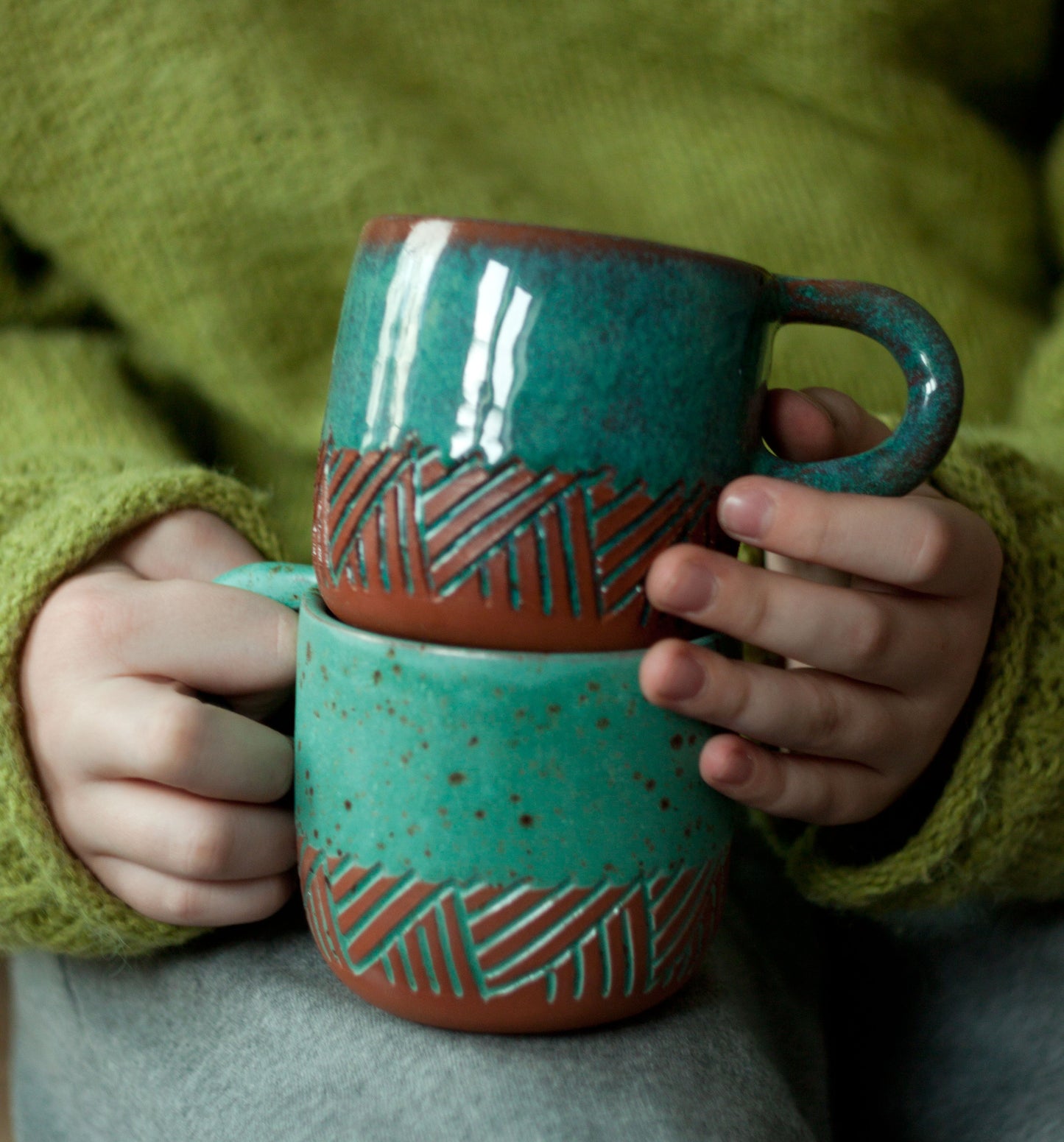 Beker met groene boom (kerstboom)